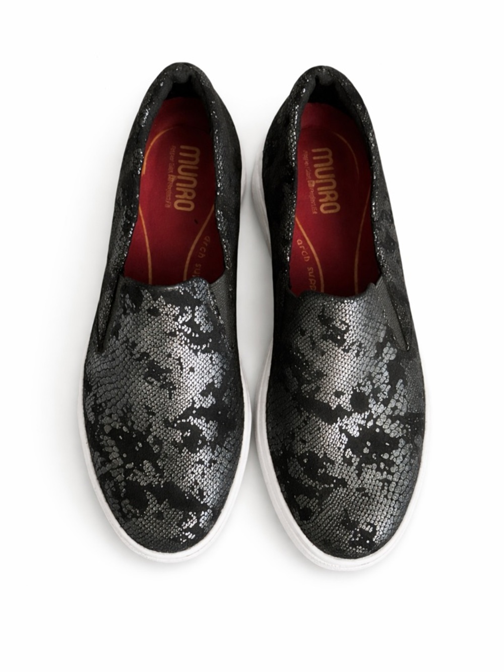 Munro Lennox Metallic Black Snakeskin Print Slip-On Sneakers NWT